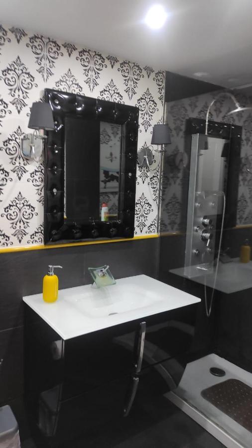 Luxury Apartment ארינאגה מראה חיצוני תמונה